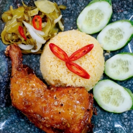 com-ga-mam-toi-goc-tulon